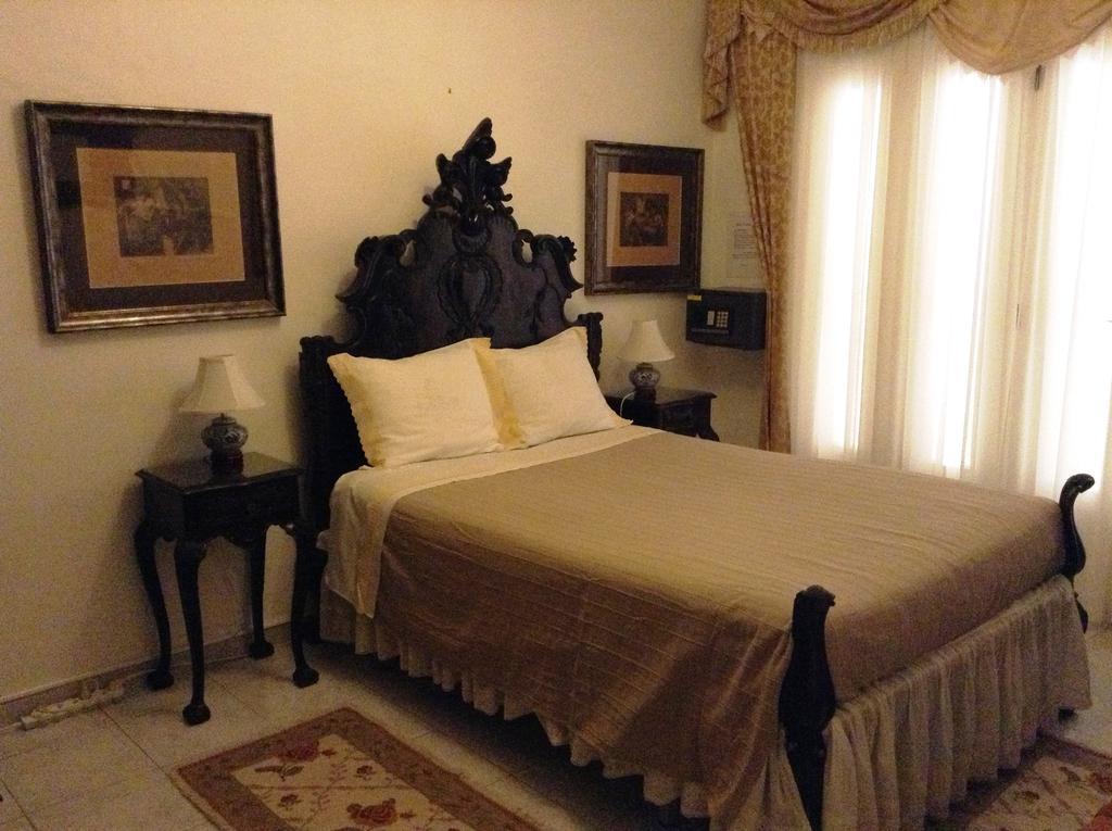 Casa Amarela Guesthouse ラゴス エクステリア 写真